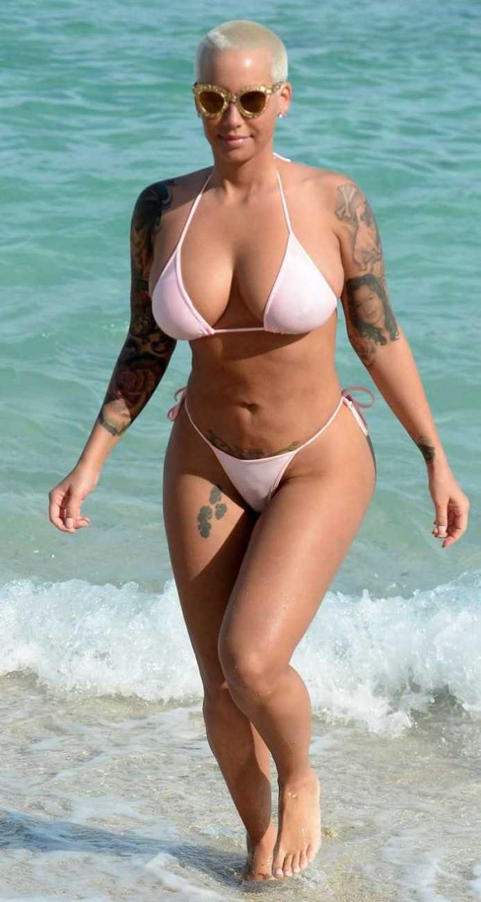 Эмбер Роуз Рева на фото