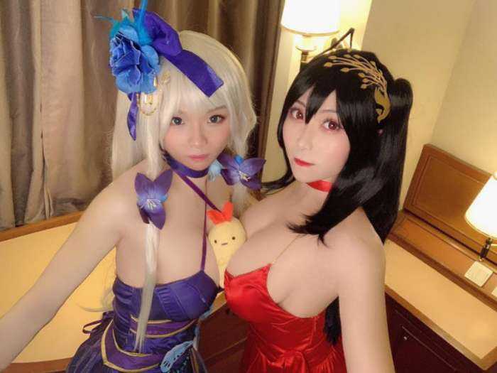 Страстная красотка с огромной армией поклонников доставляет наслаждение