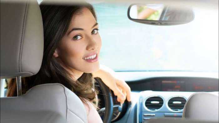 Женщины за рулем на фото