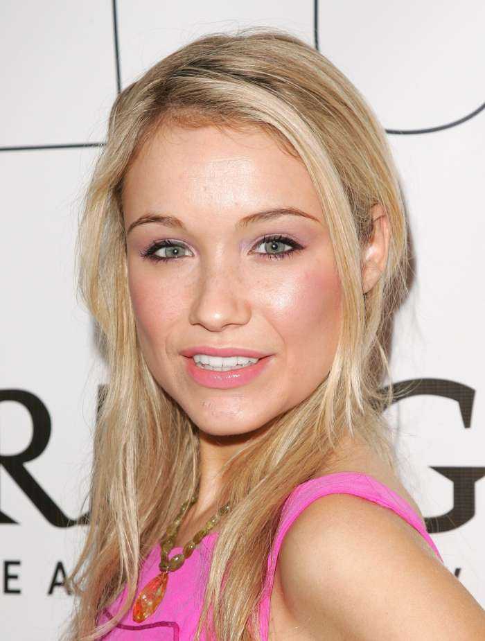 Катрина Боуден на фото