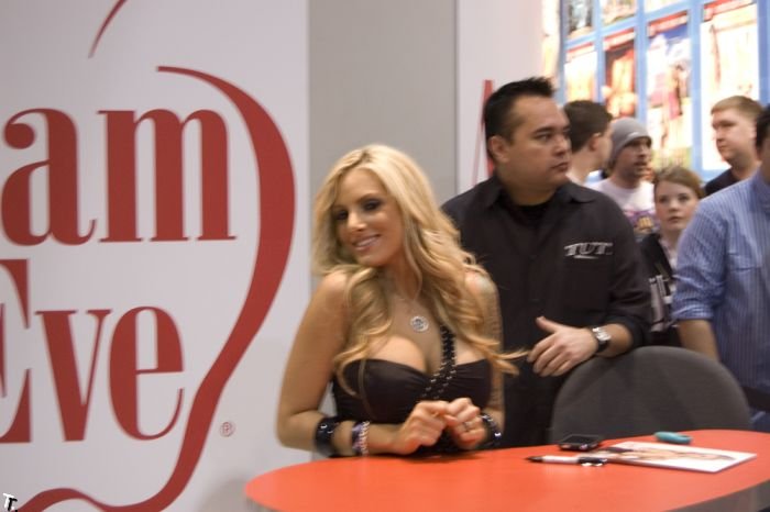 Девушки с AVN 2010 (96 фото) Девушки с AVN 2010 (96 фото)