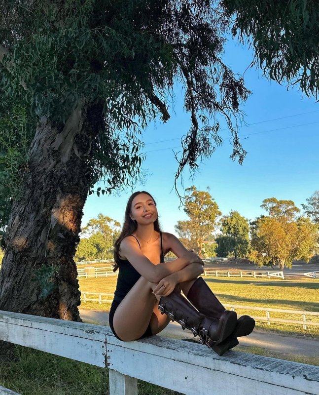 Софи Мадд на интимных снимках