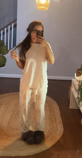 Голые девушки и эротические гифки