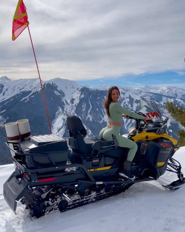 Девушки на позитивных картинках