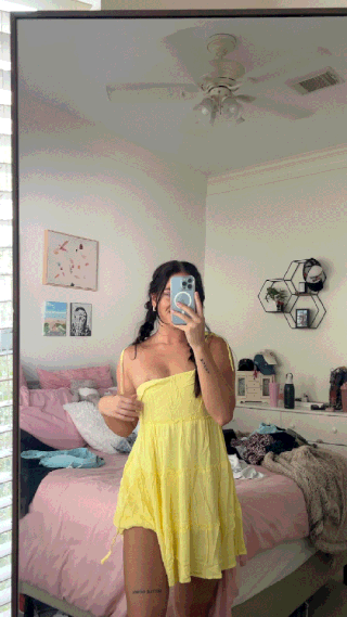 Голые девушки и эротические гифки