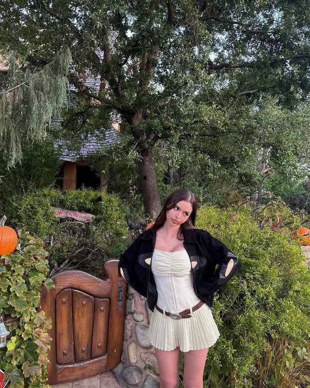 Софи Мадд на интимных снимках