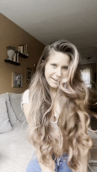 Голые девушки и эротические гифки