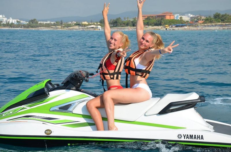 Фото приколы с девушками