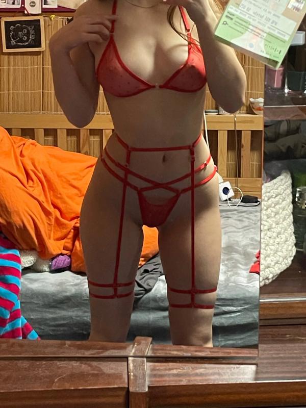 Ню селфи, девушки делают голые отзывы на Wildberries