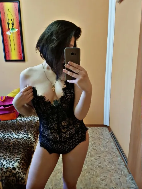 Ню селфи, девушки делают голые отзывы на Wildberries