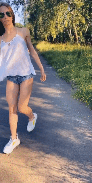 Голая девушка, гиф анимация