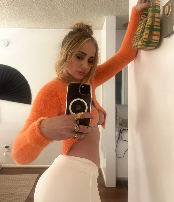 Красотка Пэйдж Хименес на откровенных фото