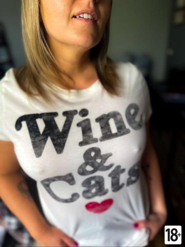 Горячие девушки, фото без лифчика