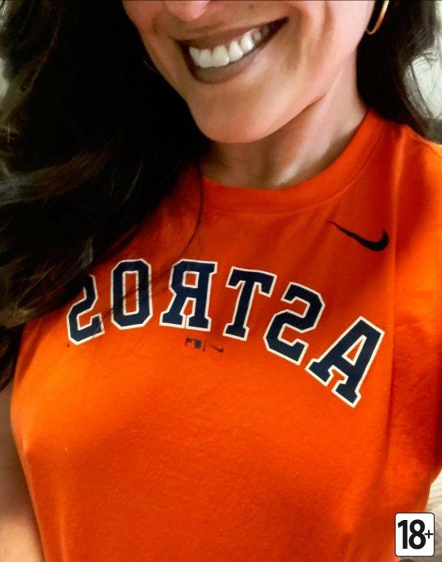 Горячие девушки, фото без лифчика